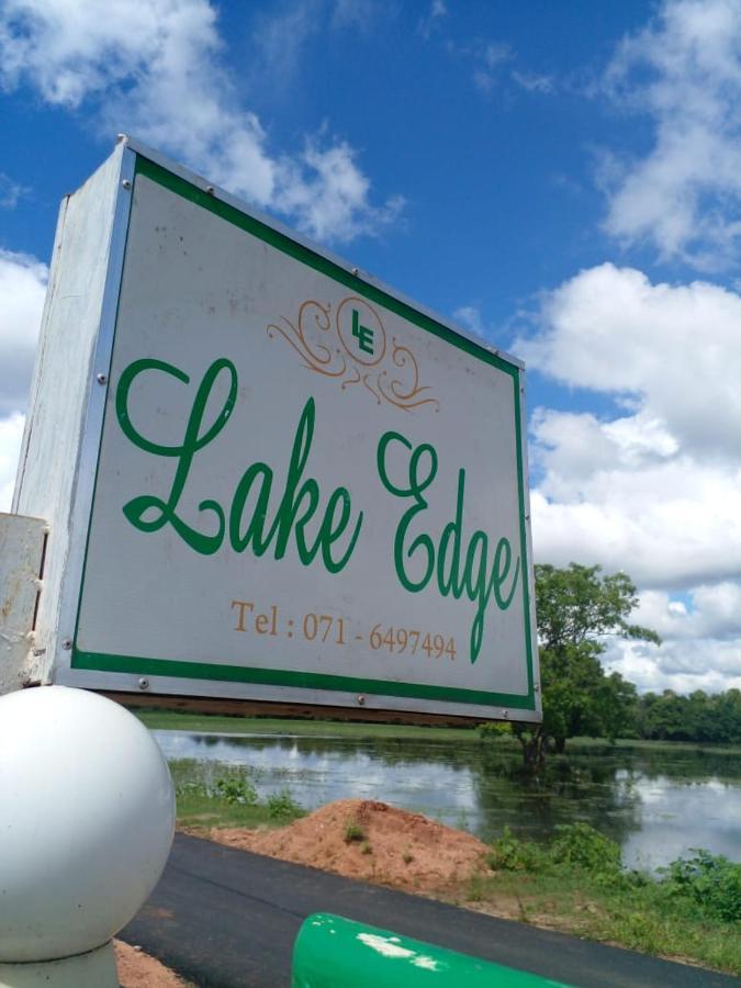 Lake Edge Dambulla Exteriör bild